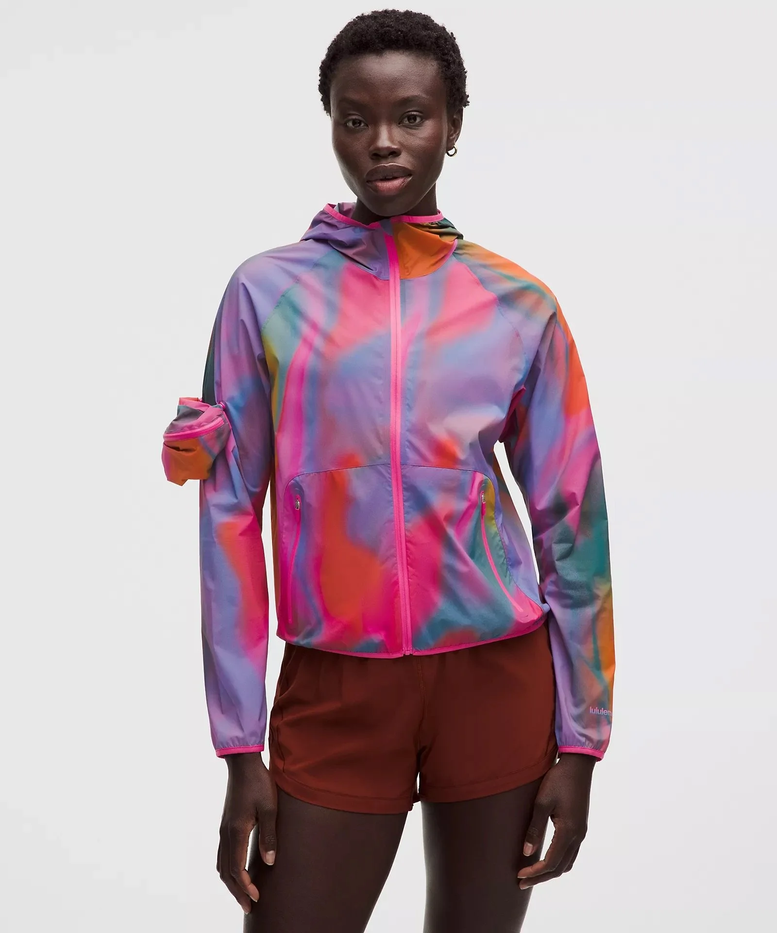 Lululemon SIZE6ライトウエイトランニングジャケット lululemon Speed Glow Print Collection - June 2026 — EXTRA MAGIC